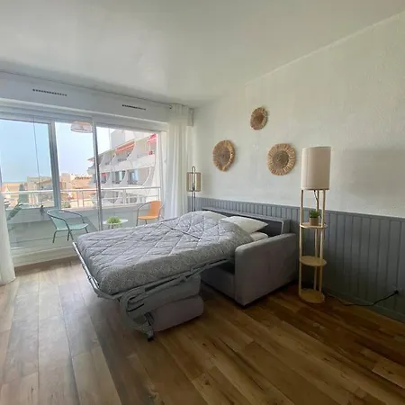 Appartamento *les Voiliers, Studio, Vue Sur Mer, Wifi, Parking* *